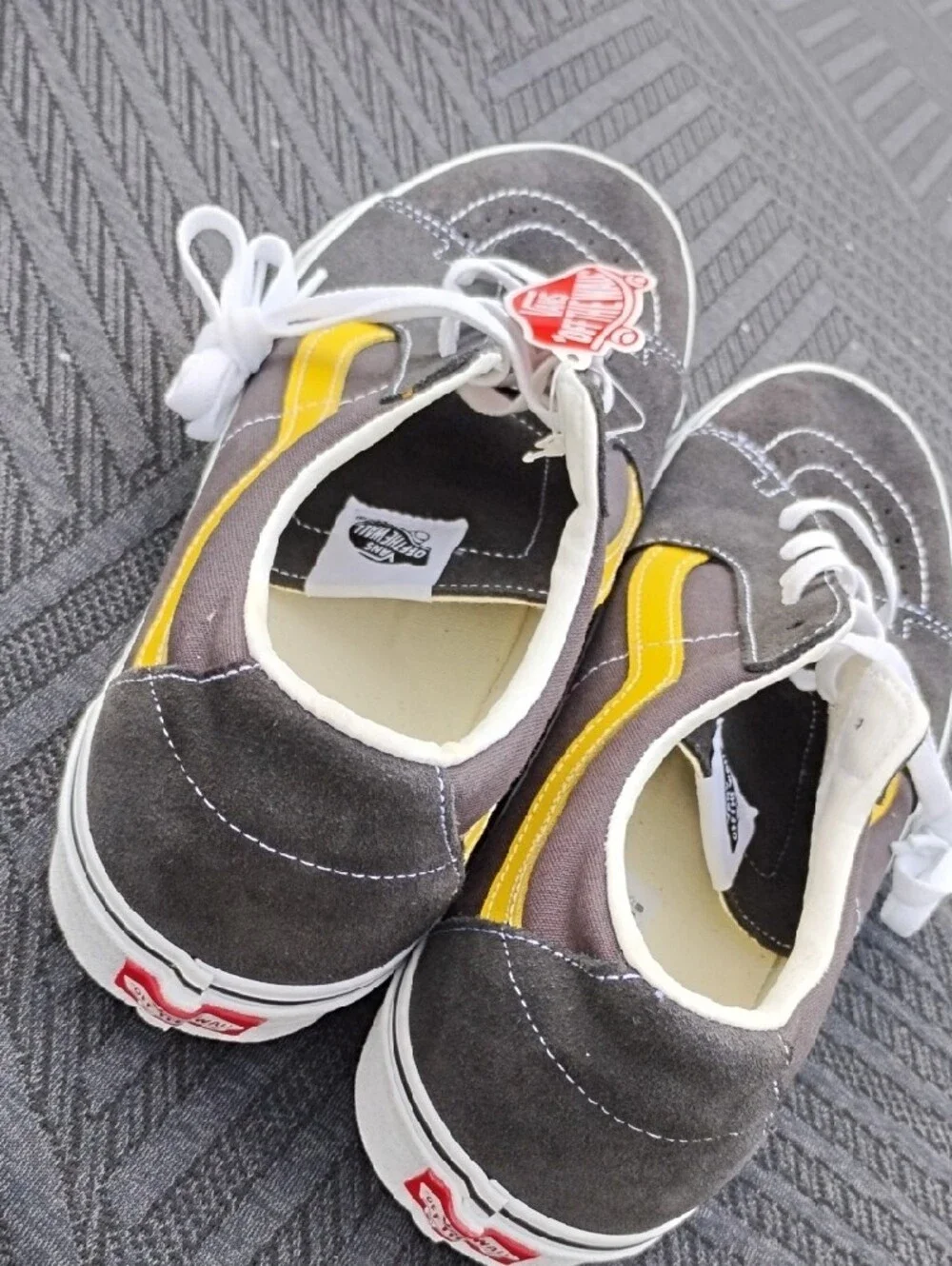 Vans Men's Gray and Yellow Low-Top Sneakers